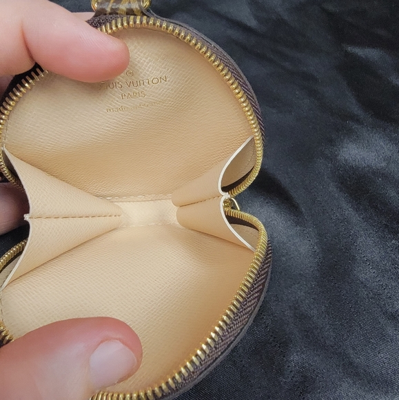 Louis Vuitton Monogram Coin Purse - Picture 6 of 7